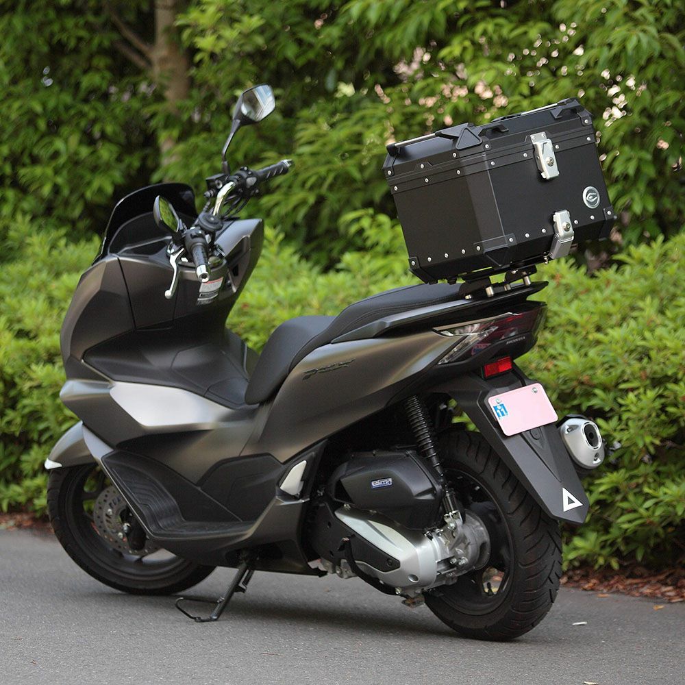 お取引中です！HONDA PCX125 JF28 美車■走行距離12200キロ■COOCASEリアボックス付属■令和4年4月まで自賠責あり■バッテリー新品 PCX(ホンダ)のバイクを探すなら【グーバイク】