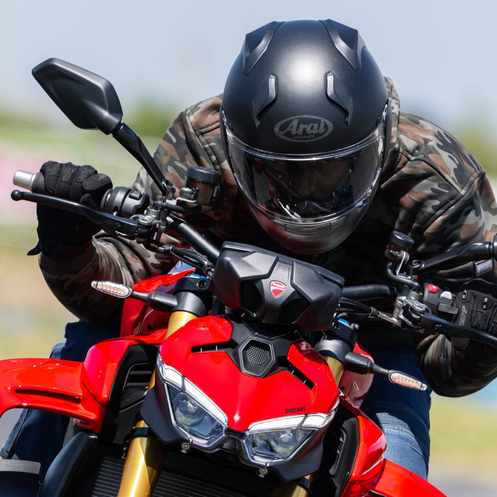 Arai X-SNC