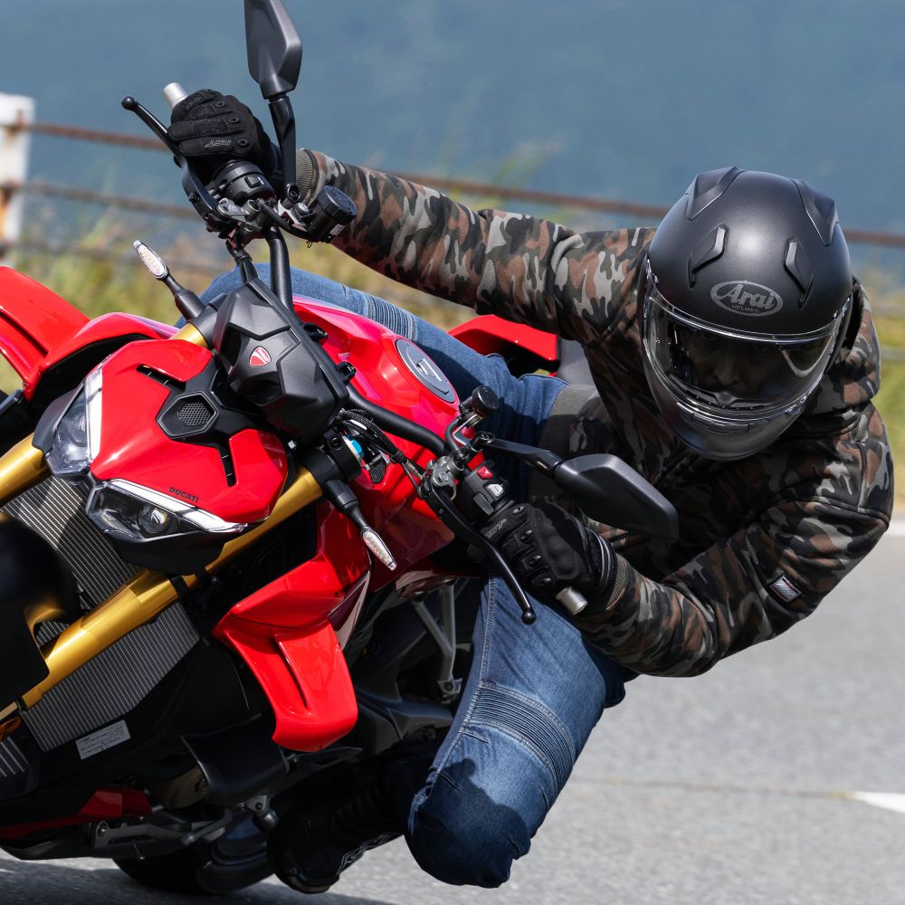 Arai X-SNC